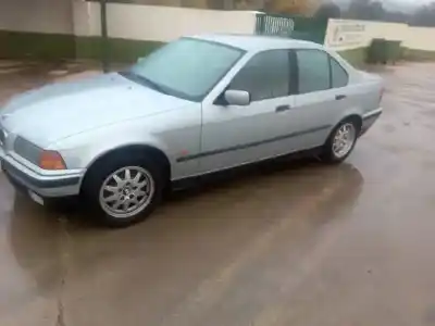 Veículo de Sucata bmw serie 3 berlina (e36) 316i do ano 1996 alimentado 16-4e-2 g