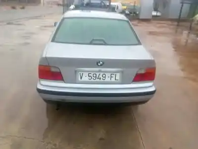 Veículo de Sucata bmw serie 3 berlina (e36) 316i do ano 1996 alimentado 16-4e-2 g