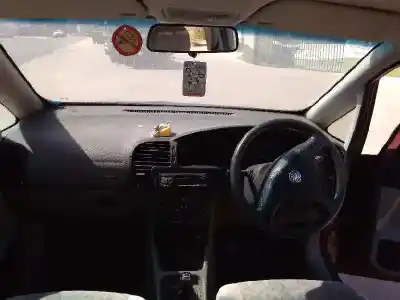 Veicolo di demolizione opel zafira a blue line dell'anno 2001 alimentato y20dth