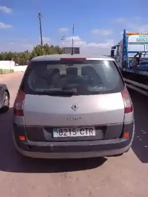 Veículo de Sucata renault scenic ii confort authentique do ano 2004 alimentado k9k722