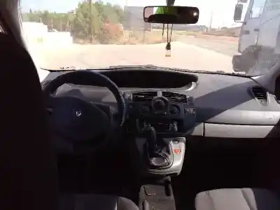 Veículo de Sucata renault scenic ii confort authentique do ano 2004 alimentado k9k722