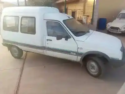 Véhicule à la ferraille citroen c15 re familiale de l'année 1992 alimenté k2d