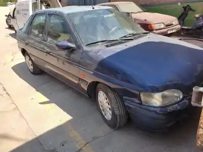 Vehicul casat ford escort berlina/turnier cl berlina al anului 1997 alimentat l1e