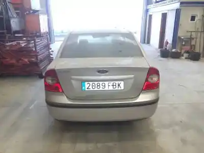 Veículo de Sucata ford focus berlina (cap) ambiente (d) do ano 2006 alimentado 
