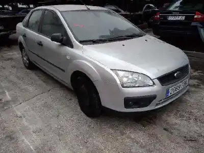 Veículo de Sucata ford focus berlina (cap) ambiente (d) do ano 2006 alimentado 