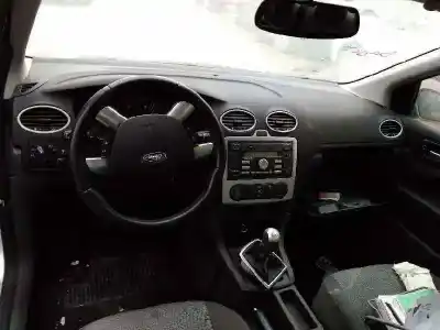Veículo de Sucata ford focus berlina (cap) ambiente (d) do ano 2006 alimentado 