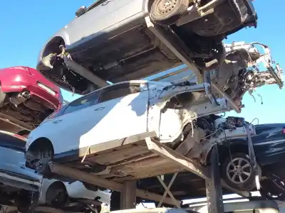 Veicolo di demolizione ford focus turn. (cb8) titanium dell'anno 2012 alimentato 