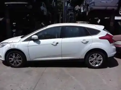 Veicolo di demolizione ford focus turn. (cb8) titanium dell'anno 2012 alimentato 