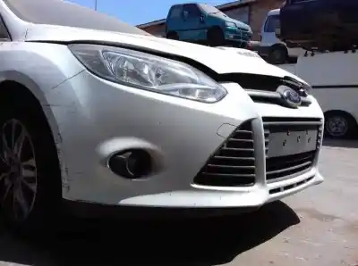 Veicolo di demolizione ford focus turn. (cb8) titanium dell'anno 2012 alimentato 