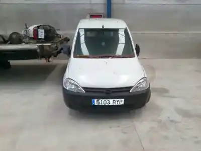 Veículo de Sucata opel combo * do ano 2002 alimentado 