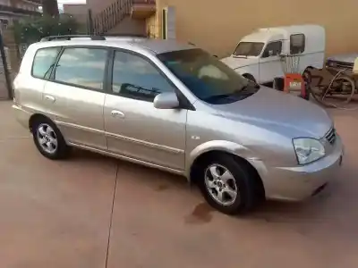 Veículo de Sucata kia carens 2.0 crdi ex monovolumen do ano 2006 alimentado d4ea