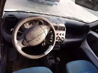 Veículo de Sucata fiat seicento (187) m.s.worldchampion do ano 2004 alimentado 