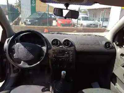 Veículo de Sucata ford fiesta (cbk) ambiente do ano 2003 alimentado fxjb