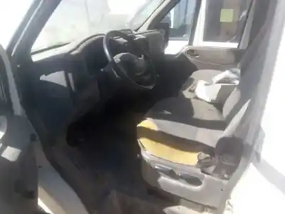 Sloopvoertuig ford transit caja cerrada, corta (fy) (2000 =>) ft 260 2.0 van het jaar 2002 aangedreven 