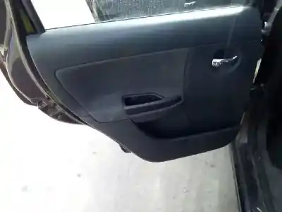 Veículo de Sucata citroen c3 1.4 16v sensodrive x-tr do ano 2004 alimentado kfu