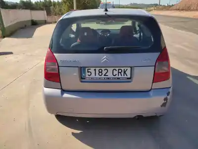 Veicolo di demolizione citroen c2 sx dell'anno 2004 alimentato hfx