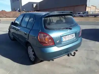 Veicolo di demolizione nissan almera (n16/e) acenta dell'anno 2003 alimentato yd22