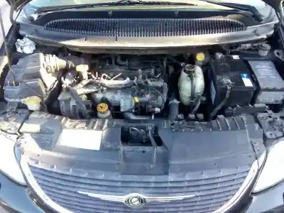 Vehicul casat chrysler voyager (rg) 2.5 crd se grand voyager al anului 2007 alimentat vm07c