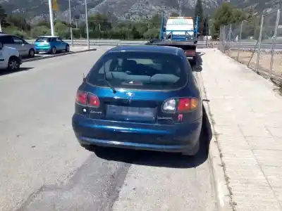 Veículo de Sucata daewoo lanos cool do ano 2002 alimentado a15sms