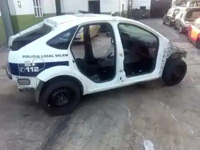 Veicolo di demolizione ford focus berlina (cap) ambiente (d) dell'anno 2009 alimentato q7da