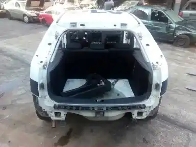 Veicolo di demolizione ford focus berlina (cap) ambiente (d) dell'anno 2009 alimentato q7da