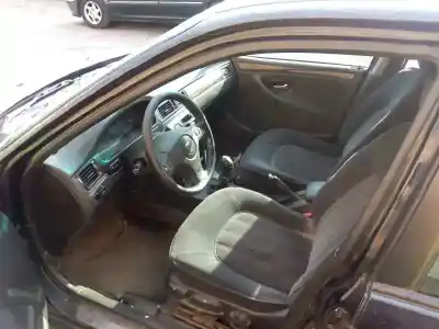 Veículo de Sucata mg serie 45 (t/rt) classic do ano 2001 alimentado 16k4f