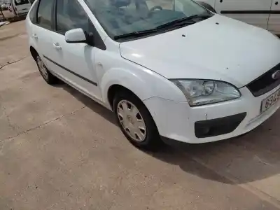 Veículo de Sucata ford focus berlina (cap) ambiente (d) do ano 2007 alimentado hhda