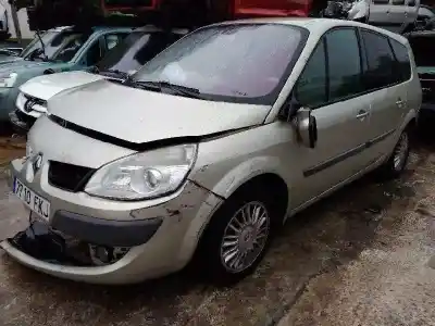 Scrapping Vehicle renault scenic ii authentique of the year 2007 powered k9k p7