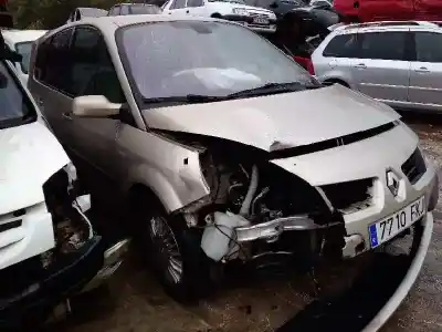 Scrapping Vehicle renault scenic ii authentique of the year 2007 powered k9k p7