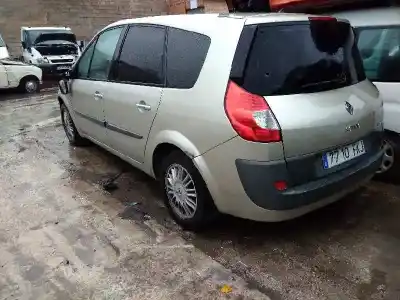 Scrapping Vehicle renault scenic ii authentique of the year 2007 powered k9k p7