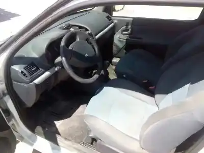 Здавання транспортного засобу renault   року 2005 потужний k9k a7