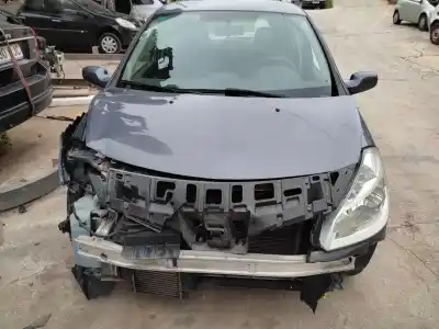 Veicolo di demolizione RENAULT CLIO III Authentique dell'anno 2007 alimentato K9K M7