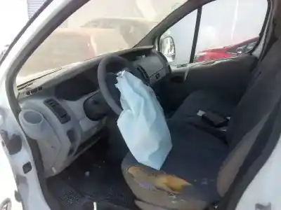 Veículo de Sucata renault trafic combi (ab 4.01) passenger authentique combi corto do ano 2003 alimentado f9q u7