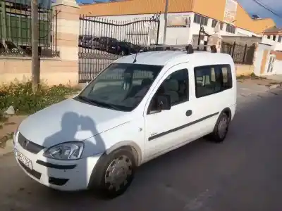 Veículo de Sucata opel combo arizona do ano 2004 alimentado z17dth