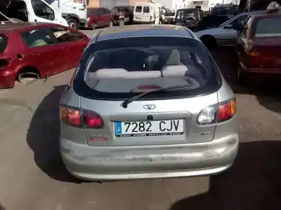 Veículo de Sucata daewoo lanos cool do ano 2003 alimentado a15sms