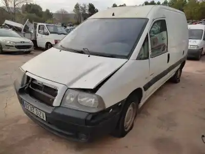 Veículo de Sucata citroen jumpy 2.0 hdi sx familiar (5/6 asientos) do ano 2006 alimentado rhz