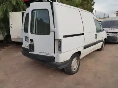 Veículo de Sucata citroen jumpy 2.0 hdi sx familiar (5/6 asientos) do ano 2006 alimentado rhz
