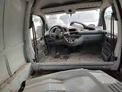 Veículo de Sucata citroen jumpy 2.0 hdi sx familiar (5/6 asientos) do ano 2006 alimentado rhz