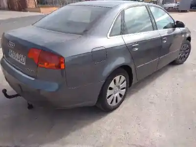 Veículo de Sucata audi a4 berlina (8e) 2.0 tdi 16v (103kw) do ano 2005 alimentado blb