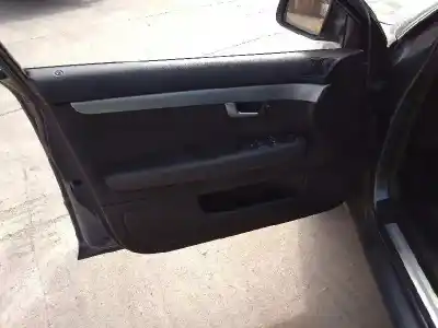 Veículo de Sucata audi a4 berlina (8e) 2.0 tdi 16v (103kw) do ano 2005 alimentado blb