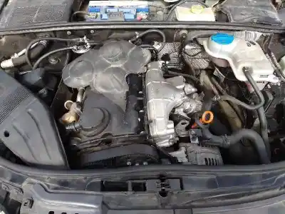 Veículo de Sucata audi a4 berlina (8e) 2.0 tdi 16v (103kw) do ano 2005 alimentado blb