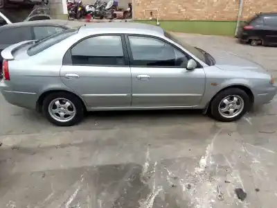 Veículo de Sucata kia shuma ii 1.6 ls 4 berlina do ano 2003 alimentado s6d