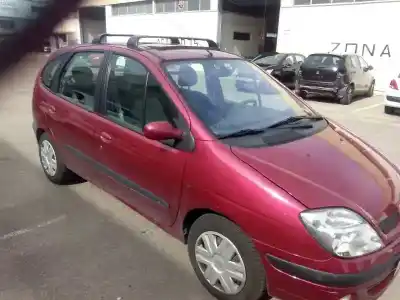 Veículo de Sucata renault                                            scénic i monospace (ja0/1_, fa0_)                                                                                                                                                                                                                          1.9 dti (ja1u) do ano 2001 alimentado f9q q7