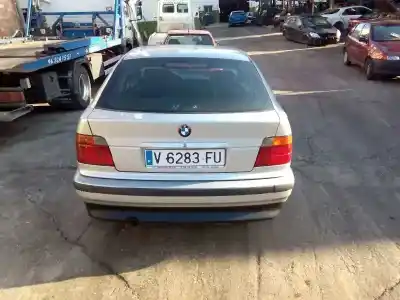 Veicolo di demolizione bmw serie 3 compacto (e36) 316i dell'anno 1997 alimentato 16-4e-2 g