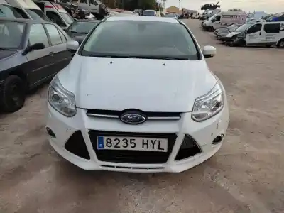 Veicolo di demolizione FORD FOCUS TURN. (CB8) Titanium dell'anno 2014 alimentato M1DA