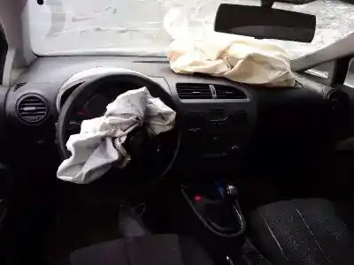Veículo de Sucata seat leon (1p1) comfort limited do ano 0 alimentado bxe