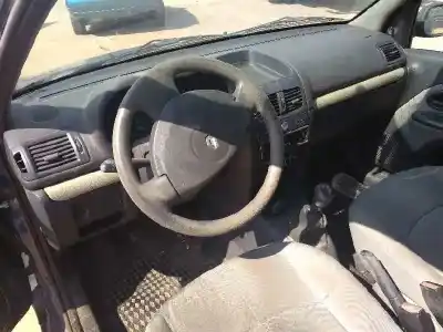 Здавання транспортного засобу renault   року 2003 потужний d7f g7