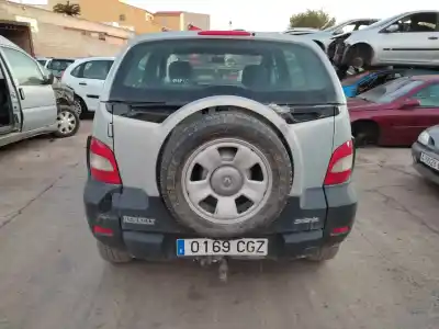 Scrapping Vehicle renault scenic rx4 (ja0) 1.9 dci salomon of the year 2003 powered f9q k7