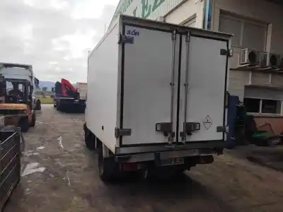 Veicolo di demolizione nissan cabstar e * dell'anno 2001 alimentato bd30d