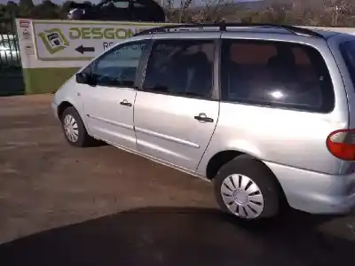 Sloopvoertuig ford galaxy (vx) clx van het jaar 1999 aangedreven ahu